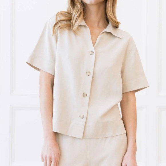 Cozy Earth Womens tan lived in linen short sleeve button shirt XS NWT - Picture 1 of 11